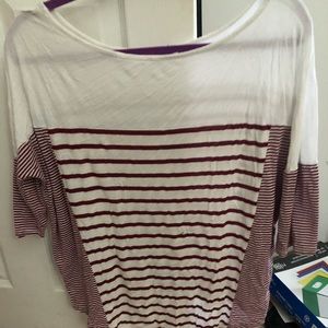 White and red 3 quarter length sleeve high low top